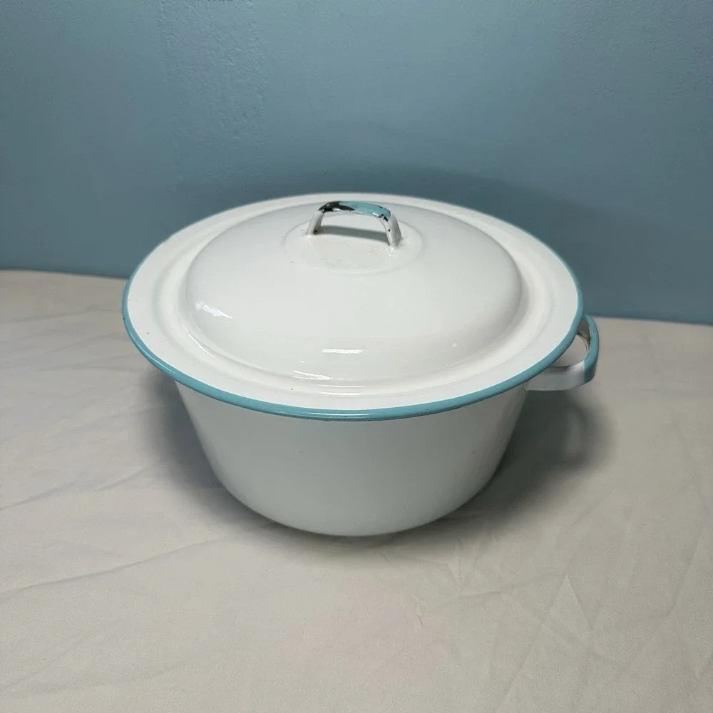 White Enamel Stock Pot 9